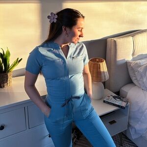 XXS Fabletics Scrubs jumpsuit